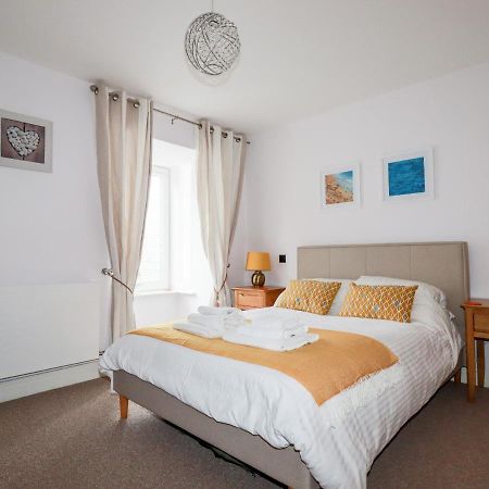 6 Ocean Heights Villa New Quay Kültér fotó